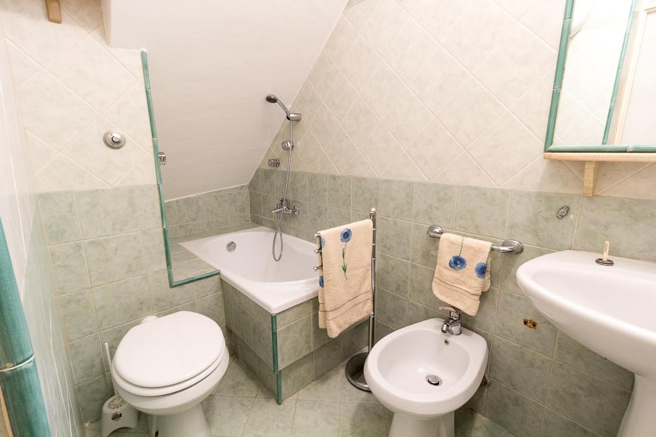 شقة Casa Nel Cortile تْشيفالو المظهر الخارجي الصورة